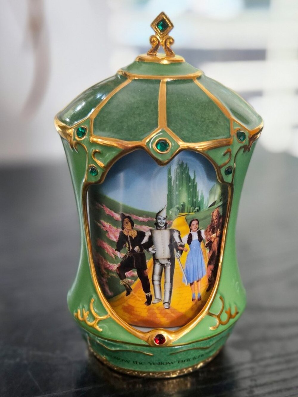Vintage Wizard of Oz Follow the Yellow Brick Road revolving music box numbered
